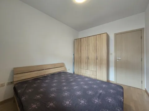 Izdavanje, jednosoban stan, 48m², City Kvart, Podgorica - image 8