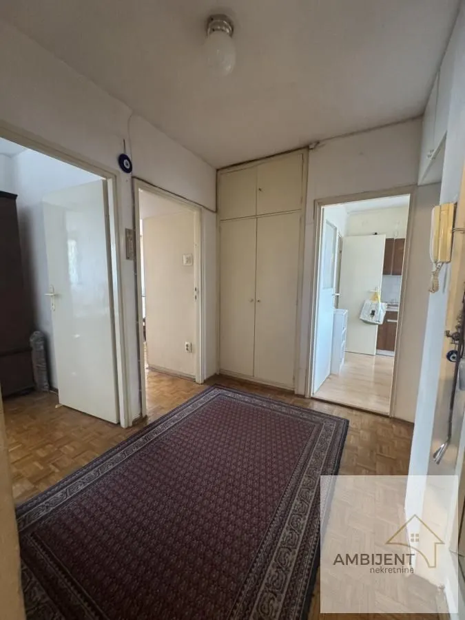 Prodaja, dvosoban stan, 72m², Novi Beograd Blok 21, Novi Beograd Sve Podlokacije
