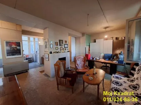 Sale, two bedroom apartment, 86m², Kalenić Pijaca, Vračar Sve Podlokacije - image 1