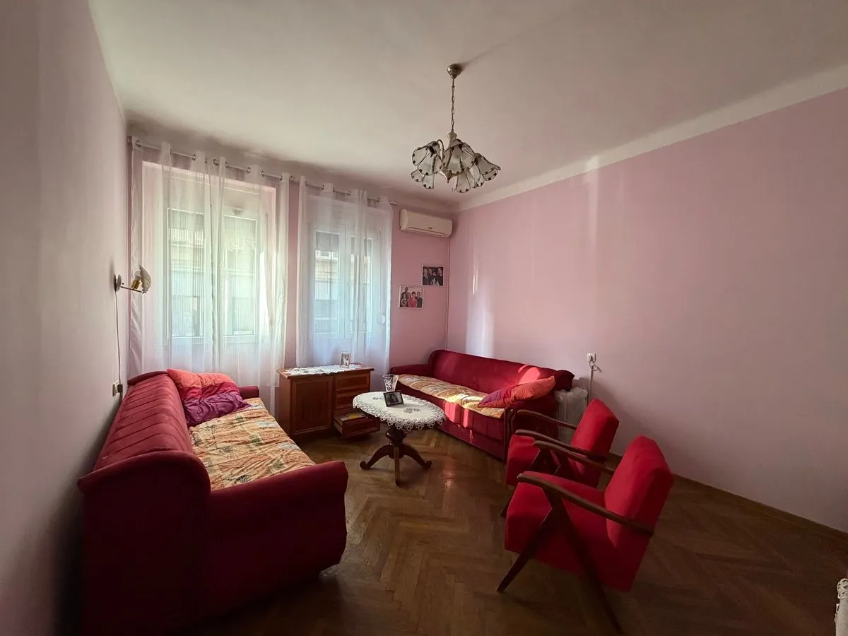 Prodaja, dvosoban stan, 49m², Skadarlija, Beograd