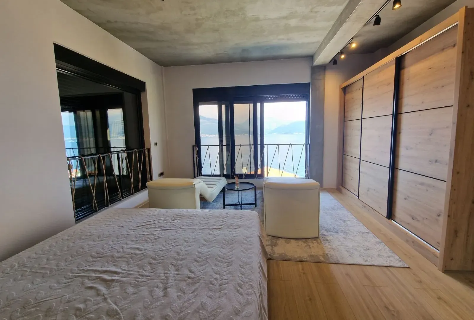 Prodaja, kuća, 280m², Krašići, Tivat