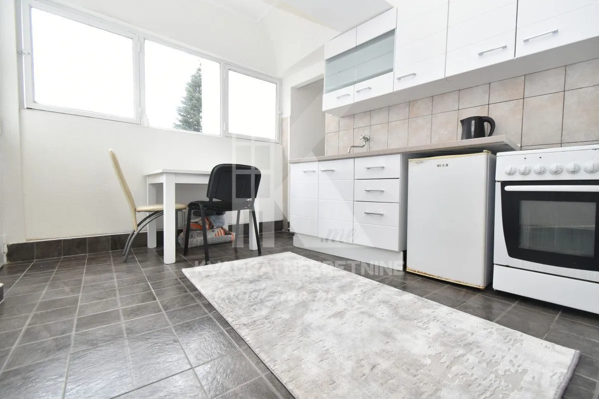 Izdavanje, jednosoban stan, 50m², Momišići, Podgorica