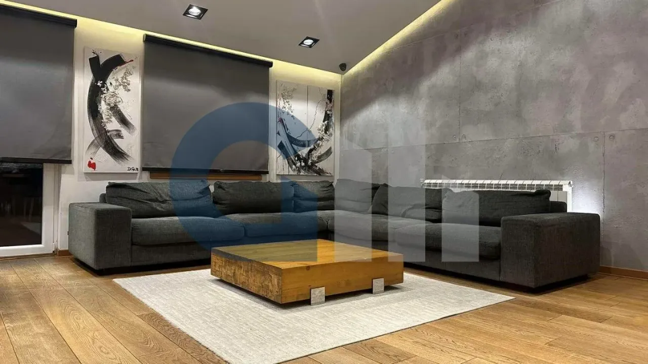 Prodaja, trosoban stan, 124m², Zemun Kalvarija, Zemun Sve Podlokacije