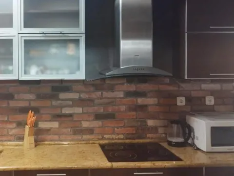 Izdavanje, trosoban stan, 84m², Centar, Tivat - image 4