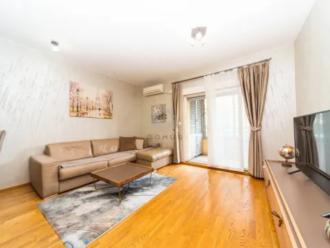 Izdavanje, jednosoban stan, 51m², City Kvart, Podgorica - image 2