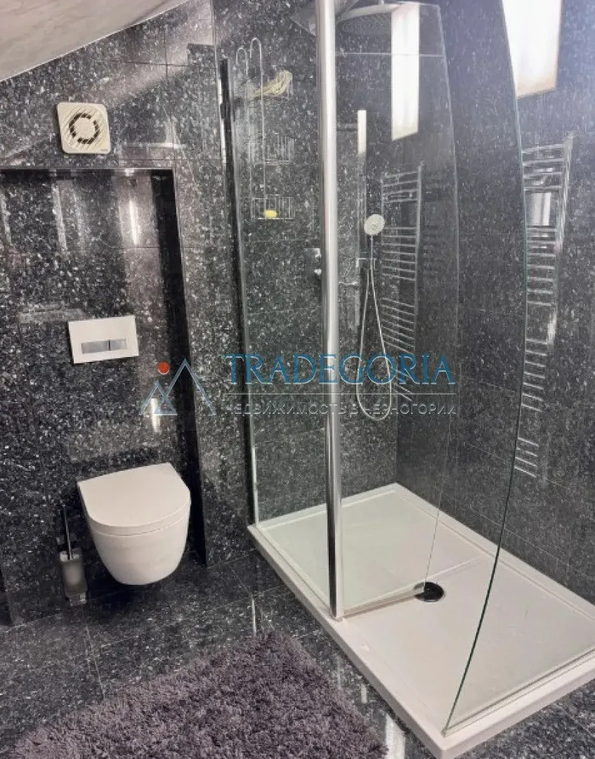 Prodaja, dvosoban stan, 129m², Dobrota, Kotor