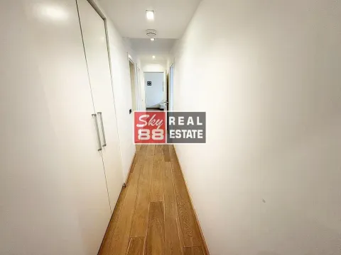 Izdavanje, trosoban stan, 126m², Kalenić Pijaca, Vračar Sve Podlokacije - image 10