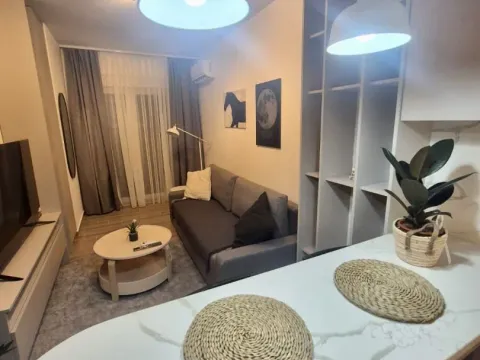 Prodaja, stan, 25m², Tivat, Crna Gora - image 2