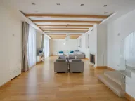 Rent, house, 600m², Blizikuće, Budva - image 14