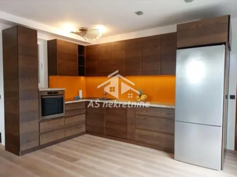 Izdavanje, četvorosoban stan, 120m², Senjak, Beograd - image 7