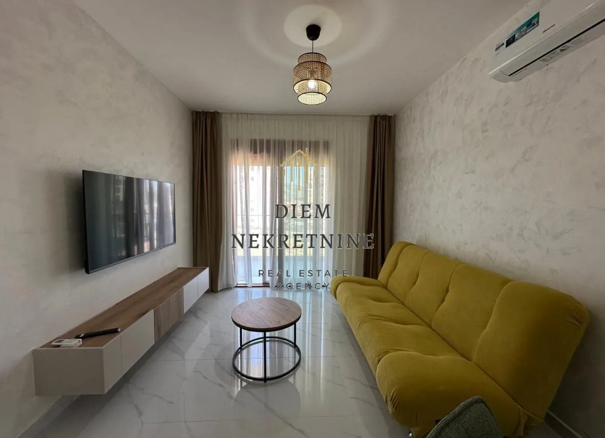 Rent, one bedroom apartment, 47m², Šušanj, Bar