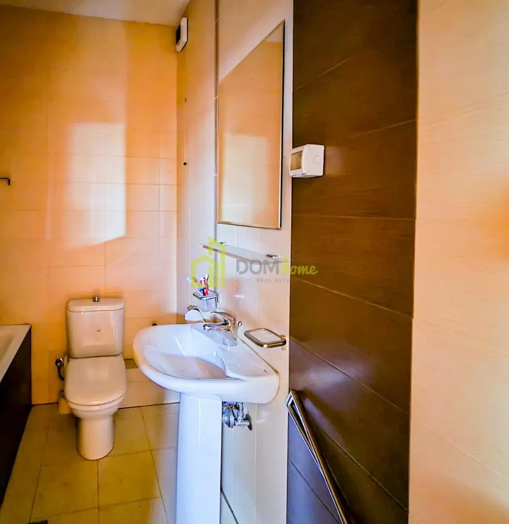 Prodaja, trosoban stan, 92m², Autobuska stanica, Podgorica