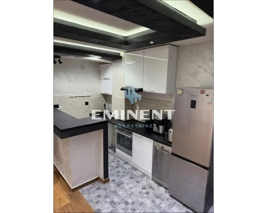 Rent, three bedroom apartment, 60m², Zvezdara Sve Podlokacije, Beograd