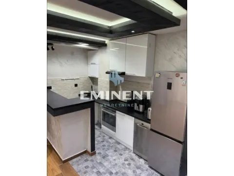 Rent, three bedroom apartment, 60m², Zvezdara Sve Podlokacije, Beograd - image 4