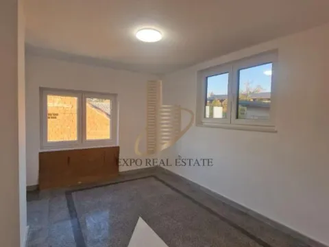 Prodaja, kuća, 550m², Sremska Kamenica, Petrovaradin - image 11