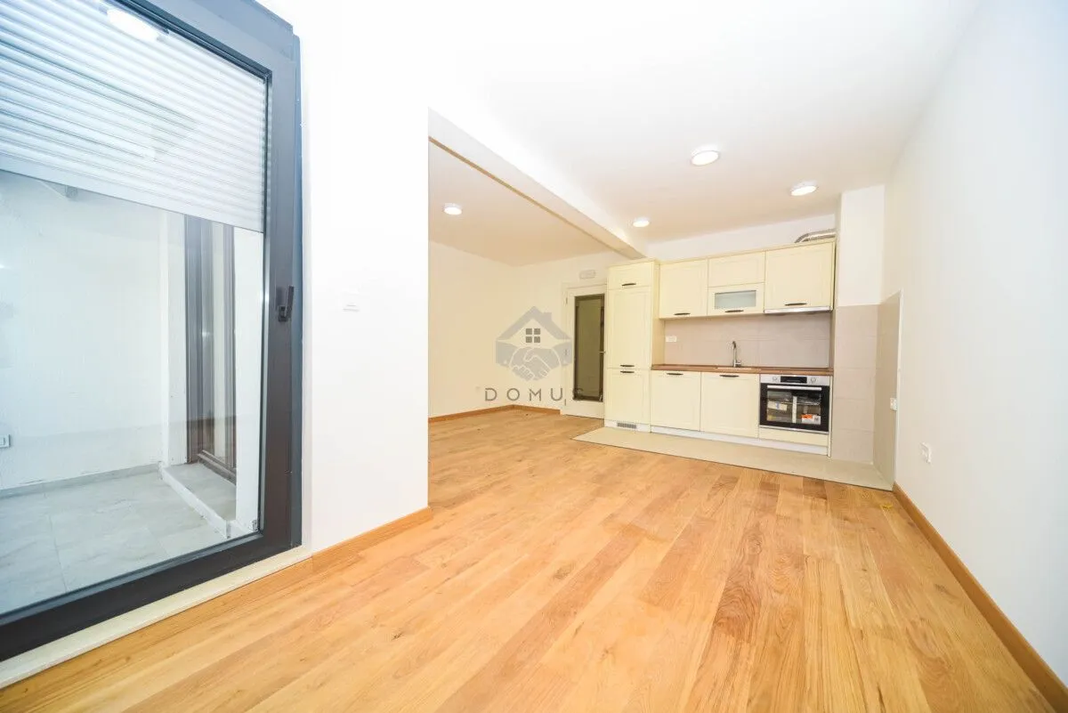 Rent, office space, 40m², Tološi, Podgorica