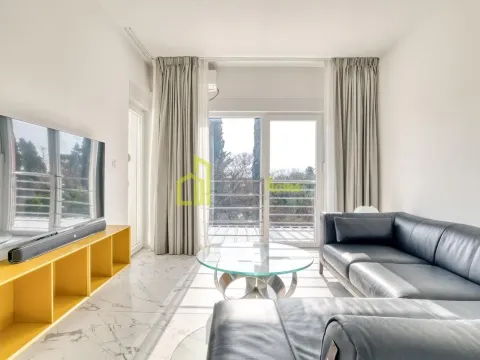 Rent, two bedroom apartment, 60m², Petrovac, Budva - image 2