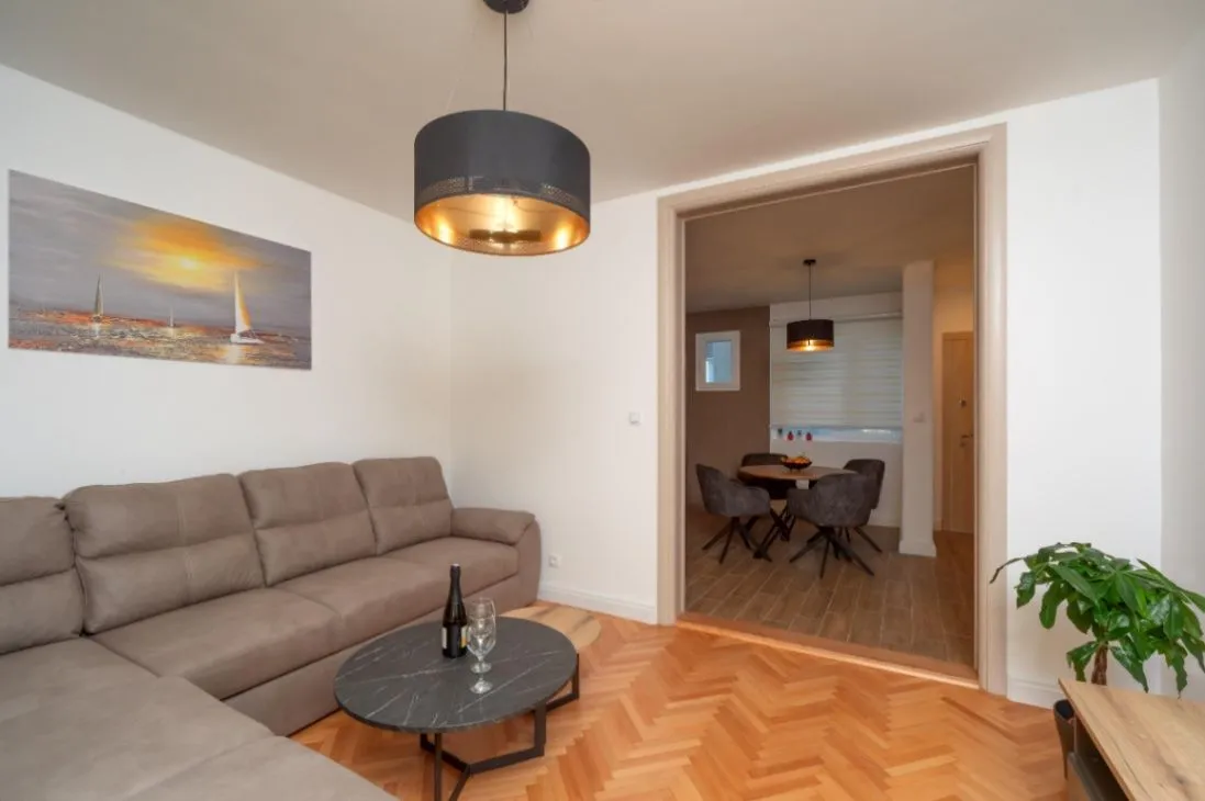 Rent, two bedroom apartment, 58m², Centar, Bar
