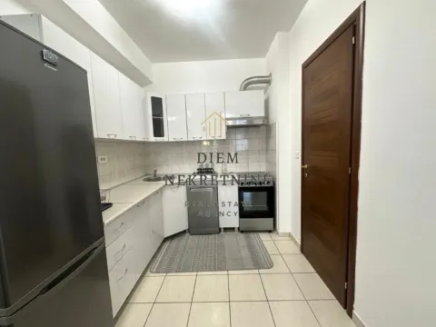 Izdavanje, jednosoban stan, 51m², City Kvart, Podgorica - image 11