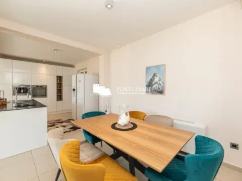 Sale, house, 300m², Sveti Stasije, Kotor - image 9