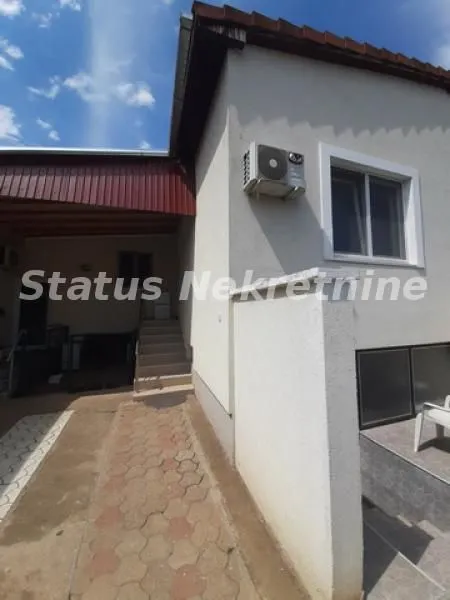 Prodaja, kuća, 157m², Salajka, Novi Sad Sve Podlokacije