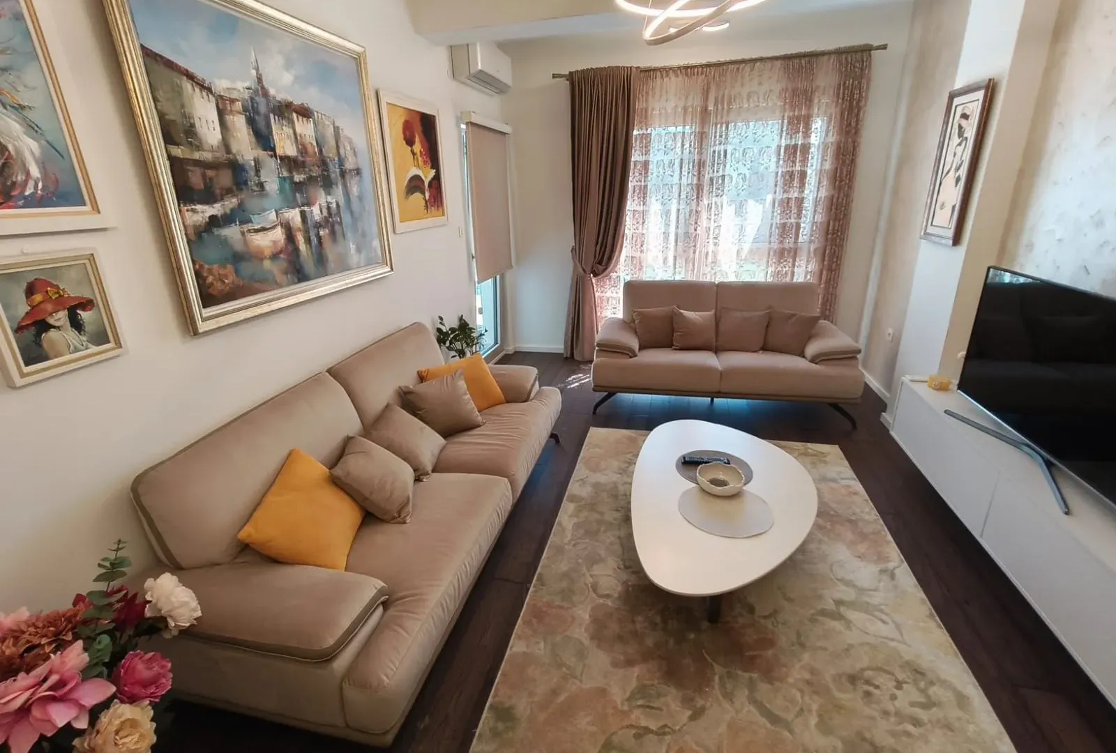 Izdavanje, dvosoban stan, 75m², Vezirov Most, Podgorica