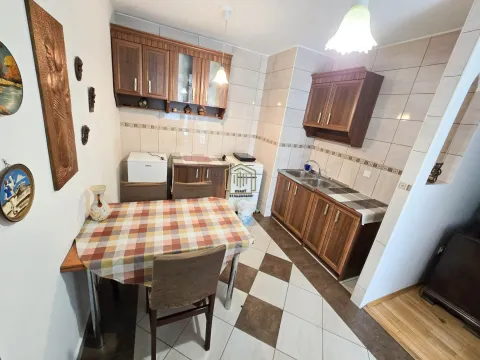 Prodaja, dvosoban stan, 60m², Blok 5, Podgorica - image 3