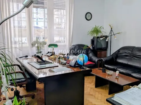 Prodaja, jednosoban stan, 41m², Kalenić Pijaca, Vračar Sve Podlokacije - image 6