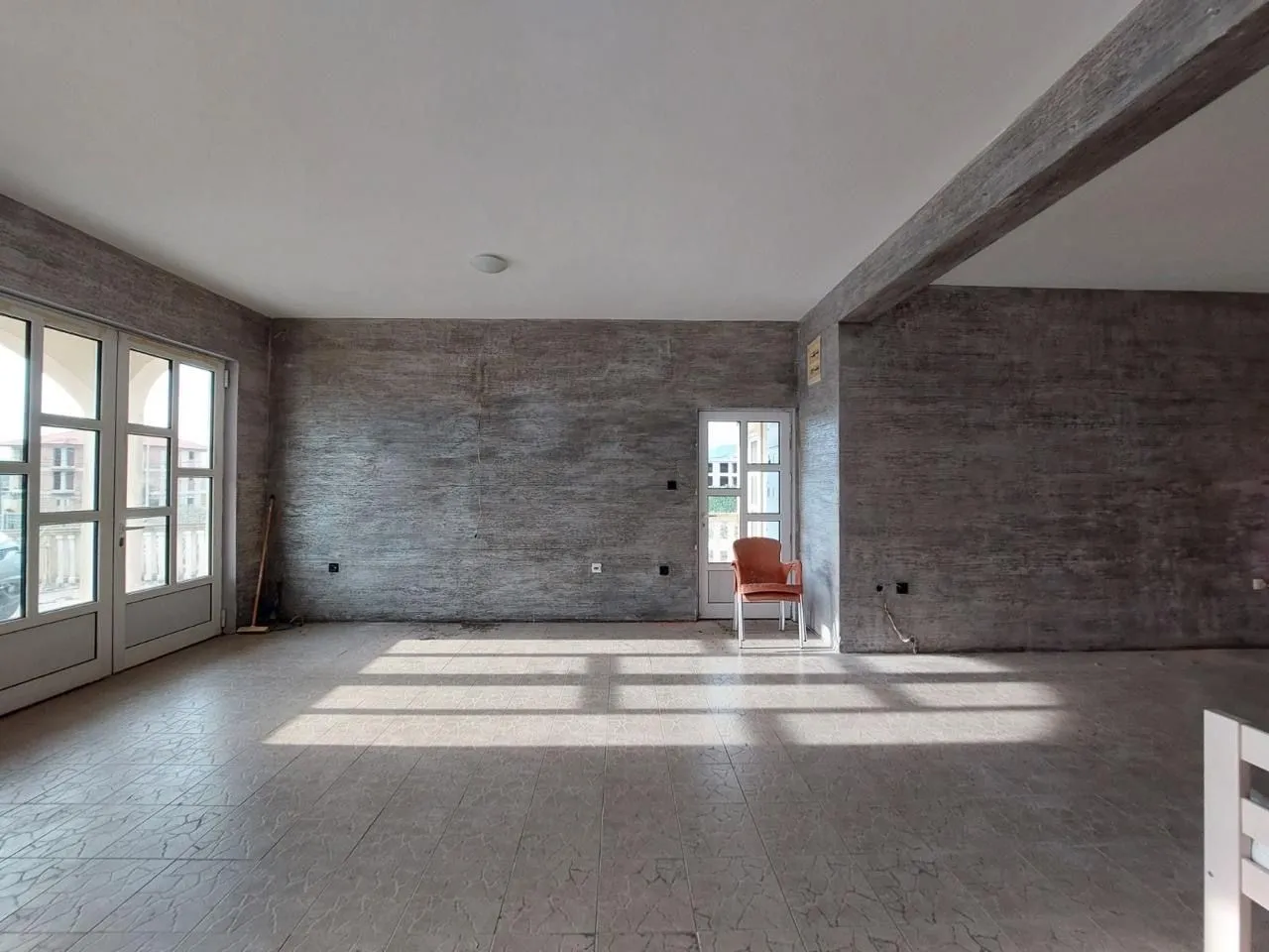 Rent, office space, 50m², Radanovići, Kotor