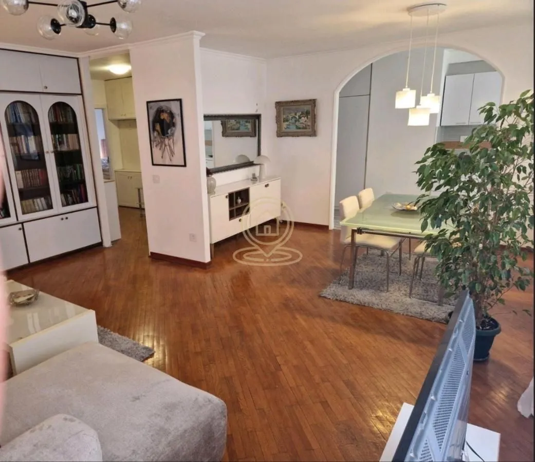 Rent, four bedroom apartment, 103m², Vračar Hram, Vračar Sve Podlokacije