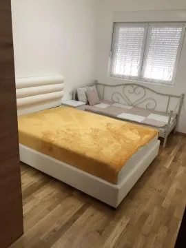 Izdavanje, jednosoban stan, 50m², Tuški Put, Podgorica - image 14