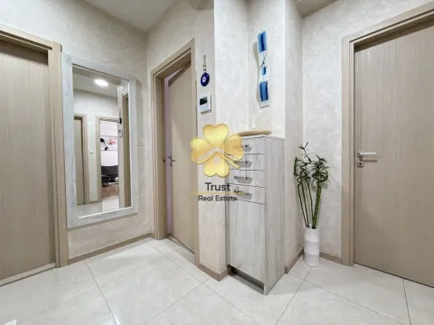 Sale, three bedroom apartment, 72m², City Kvart, Podgorica - image 8