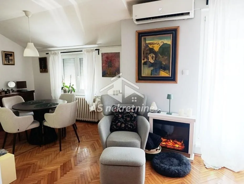 Izdavanje, četvorosoban stan, 108m², Savski Venac, Beograd