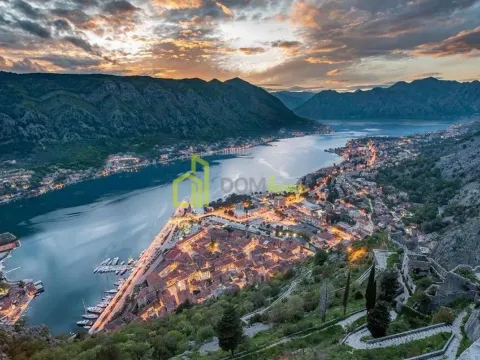 Prodaja, kuća, 300m², Kostanjica, Kotor - image 3