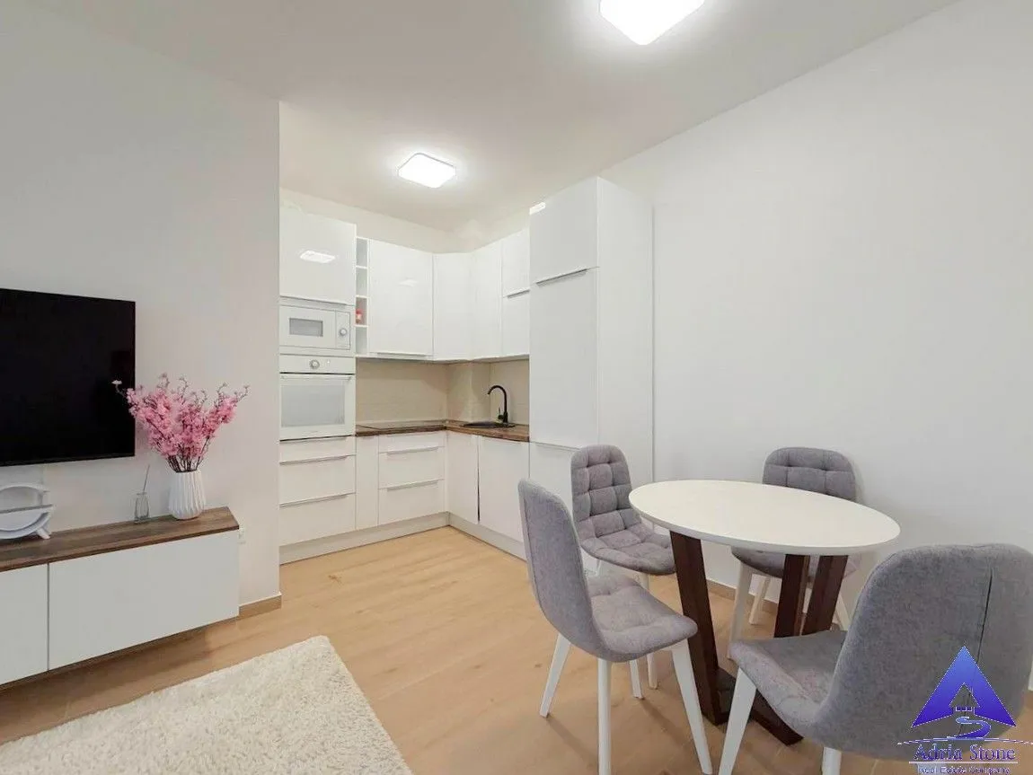 Sale, two bedroom apartment, 54m², Komoševina, Budva