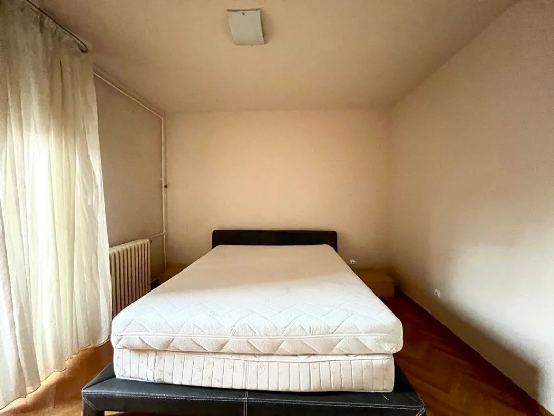 Izdavanje, četvorosoban stan, 105m², Kanarevo Brdo, Beograd