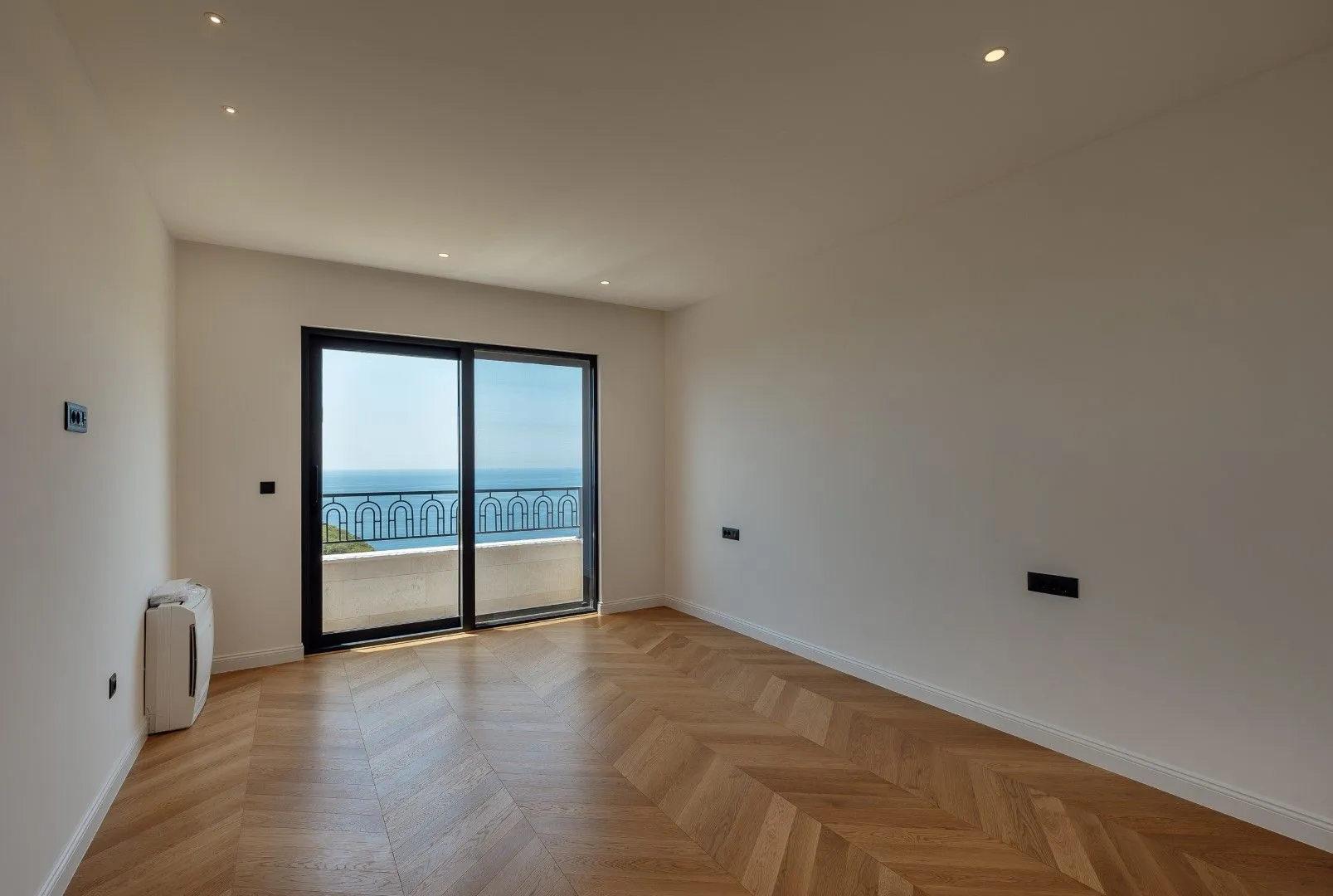Sale, house, 318m², Reževići, Budva