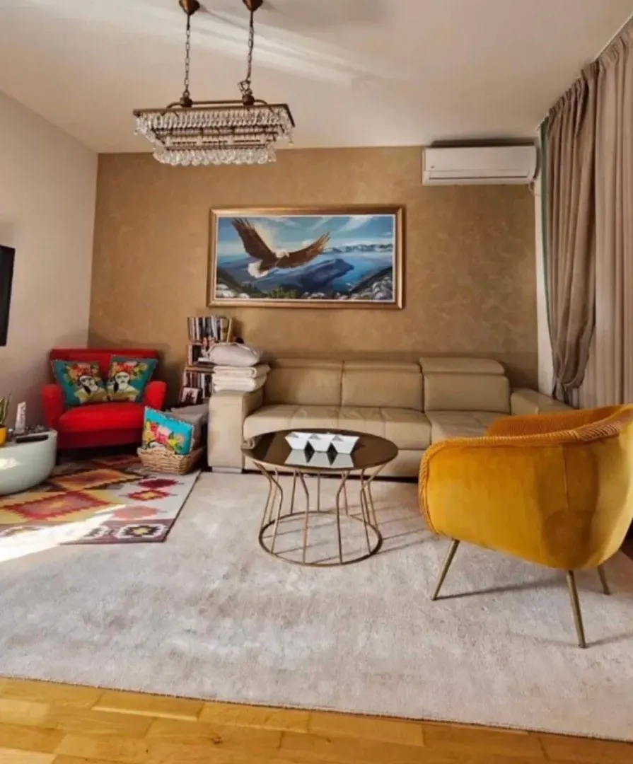 Izdavanje, dvosoban stan, 65m², Dubovica, Budva