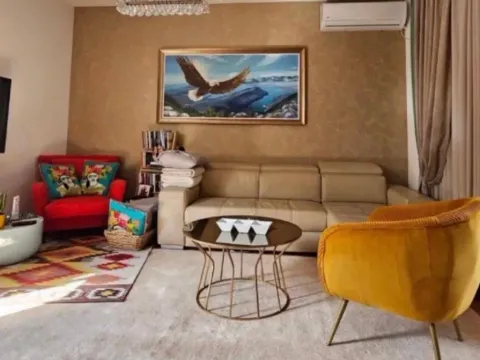 Izdavanje, dvosoban stan, 65m2, Dubovica, Budva Izdavanje, dvosoban stan, 65m2, Dubovica, Budva