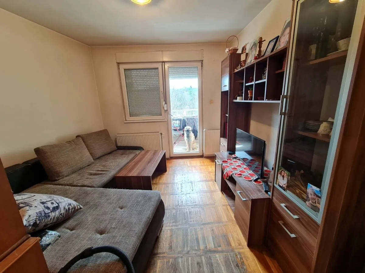 Prodaja, trosoban stan, 64m², Petrovaradin, Novi Sad