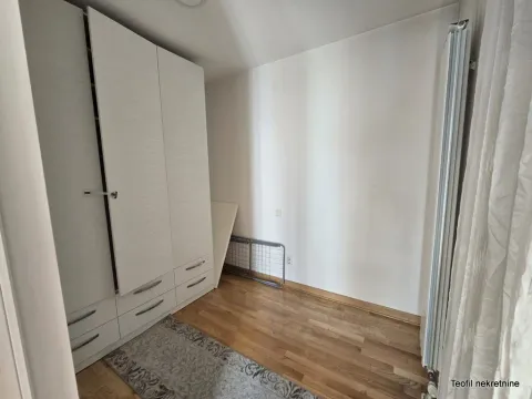 Izdavanje, trosoban stan, 59m², Vračar Sve Podlokacije, Beograd - image 7