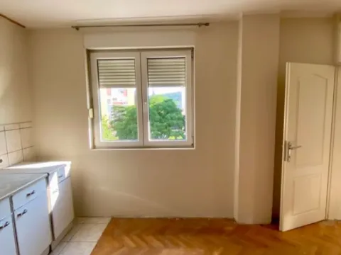 Prodaja, dvosoban stan, 88m², Centar, Podgorica - image 4