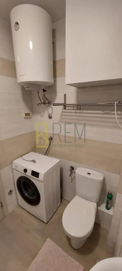 Prodaja, jednosoban stan, 43m², Stari Aerodrom, Podgorica