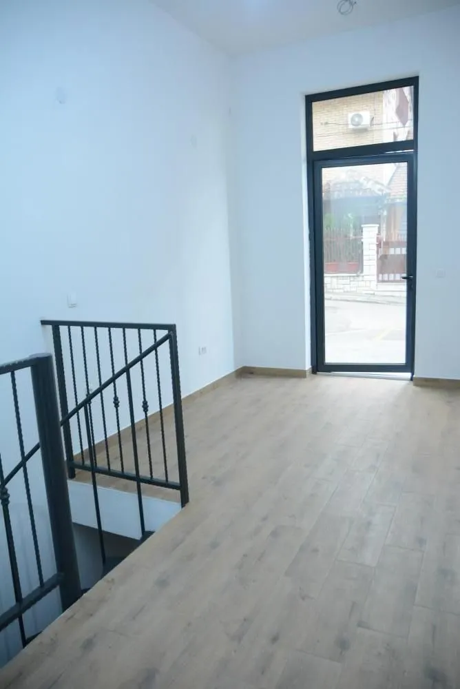 Sale, office space, 78m², Cvetkova Pijaca, Zvezdara Sve Podlokacije
