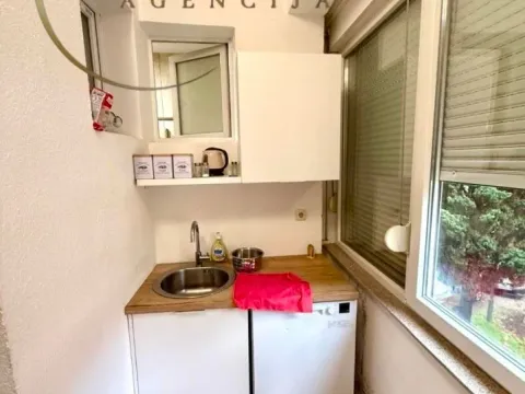 Rent, two bedroom apartment, 68m², Centar, Podgorica - image 4