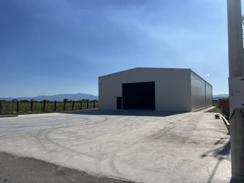 Izdavanje, poslovni prostor, 600m², Stari Aerodrom, Podgorica - image 4