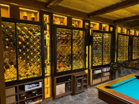 Prodaja, kuća, 318m², Petrovaradin, Novi Sad - image 53