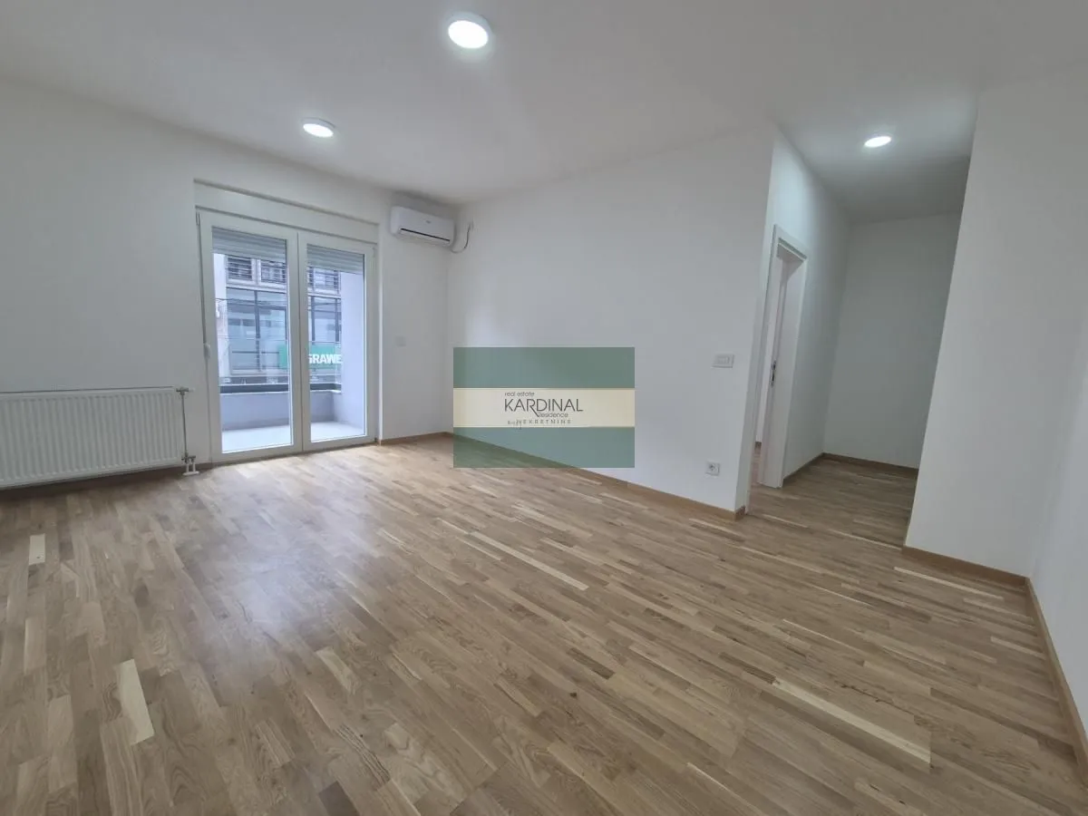 Izdavanje, dvosoban stan, 53m², Centar, Jagodina