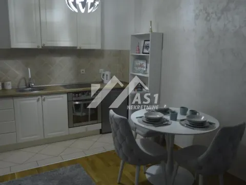 Izdavanje, jednosoban stan, 35m², Bulevar Oslobodjenja, Novi Sad Sve Podlokacije - image 6