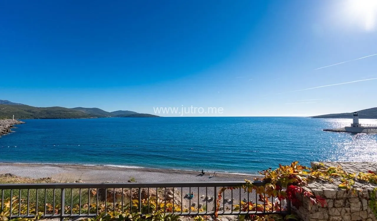 Prodaja, trosoban stan, 108m², Luštica Bay, Tivat